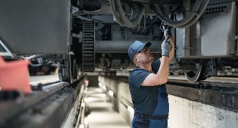 Die Ratchet P-Clamp im Einsatz der Bahntechnik.