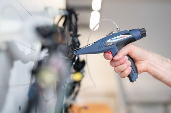 Pneumatische Kabelbinderzange EVO7p für Großserienfertigung und Montagelinien