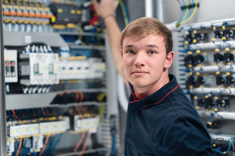 Ausbildung Mechatroniker Hamburg, Pinneberg, Tornesch